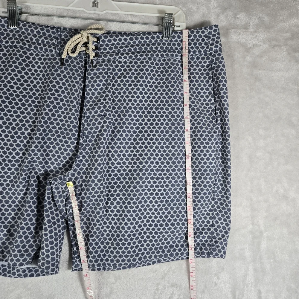 Faherty Board Swim Shorts Trunks Mens Size 36 Blue Fish Scales 6.5” Inseam